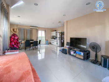 *****บ้านเดี่ยวมือสองย่านนนทบุรี ม.บางกอกบูเลอวาร์ด รามอินทรา3 บนเนื้อที่ 60.2 ตร.ว. ฟังก์ชัน 4 ห้องนอน 4 ห้องน้ำ 2 ที่จอดรถ บ้านสวยสภาพพร้อมอยู่ แถมฟรีเครื่องปรับอากาศ 8 เครื่อง บนทำเลเชื่อมต่อทุกการเดินทาง ใกล้รถไฟฟ้าสายสีชมพู "รามอินทรา" และทางด่วน "รามอินทรา"